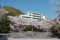 神戸薬科大学